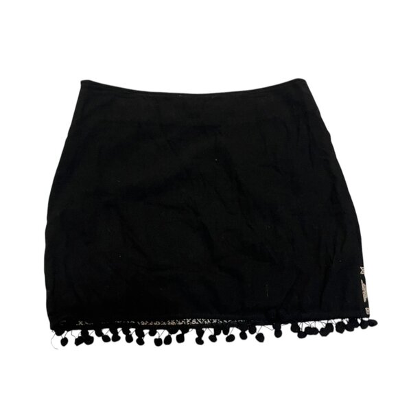 Umgee Small Boho Floral Embroidered Mini Skirt Bird Pom Black Caribbean - Picture 6 of 6